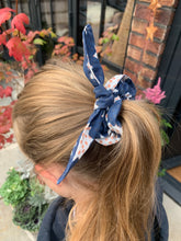 Load image into Gallery viewer, Sienna Scrunchie Bow hairband
